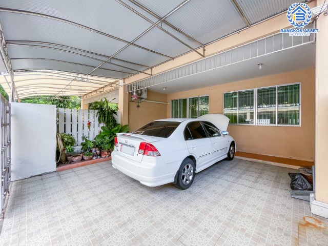 ทาวน์โฮมมือสอง ม. จงสุข วงศ์สว่าง 19 บ้านสวยพร้อมเข้าอยู่ บนเนื้อที่มากถึง 33.80 ตร.ว. ฟังก์ชัน 3 ห้องนอน 3 ห้องน้ำ แถมเครื่องปรับอากาศ 4 เครื่อง + เครื่องทำน้ำอุ่น + เครื่องดูดควัน  บนทำเลที่ดี เชื่อมต่อถนน กรุงเทพ-นนทบุรี, วงศ์สว่าง, รัตนาธิเบศร์ ใกล้รถไฟฟ้า "สถานีวงศ์สว่าง" และใกล้ทางด่วน "ศรีรัช"